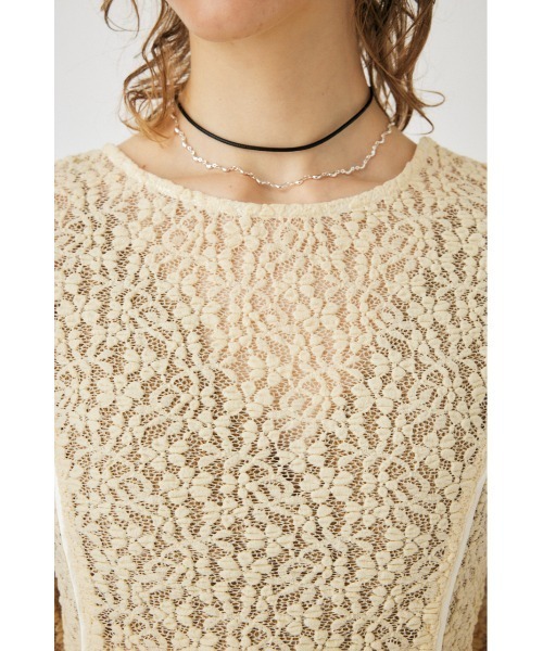 MOUSSY（マウジー）の「BACK OPEN LACE CUT トップス（Tシャツ/カットソー・レディース・ブラック/アイボリー/ライトカーキ・FREE）」の17枚目の写真