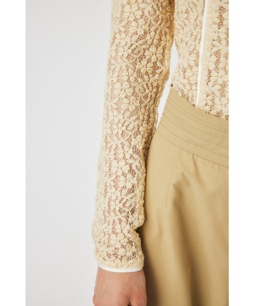 MOUSSY（マウジー）の「BACK OPEN LACE CUT トップス（Tシャツ/カットソー・レディース・ブラック/アイボリー/ライトカーキ・FREE）」の19枚目の写真