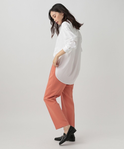 Elura（エルーラ）の「＜2024春ver＞アイロンいらずレギュラーシャツ／961272（シャツ/ブラウス・レディース・グレイッシュベージュ/ホワイト系その他5/ブルー/ホワイト/ライトベージュ/ライトブルー・MEDIUM/SMALL/LARGE）」の7枚目の写真