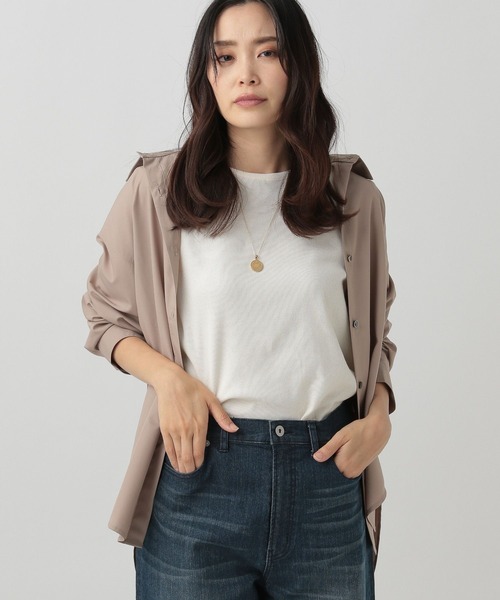 Elura（エルーラ）の「＜2024春ver＞アイロンいらずレギュラーシャツ／961272（シャツ/ブラウス・レディース・グレイッシュベージュ/ホワイト系その他5/ブルー/ホワイト/ライトベージュ/ライトブルー・MEDIUM/SMALL/LARGE）」の8枚目の写真