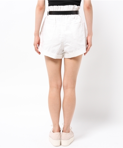 one after another NICE CLAUP（ワンアフターアナザーナイスクラップ）の「【non-no9月号掲載 ナイスクラップ】ベルト付ハイウェストショートパンツ（その他パンツ・レディース・オフホワイト/ブルー系その他/インディゴブルー/その他1・FREE）」の20枚目の写真