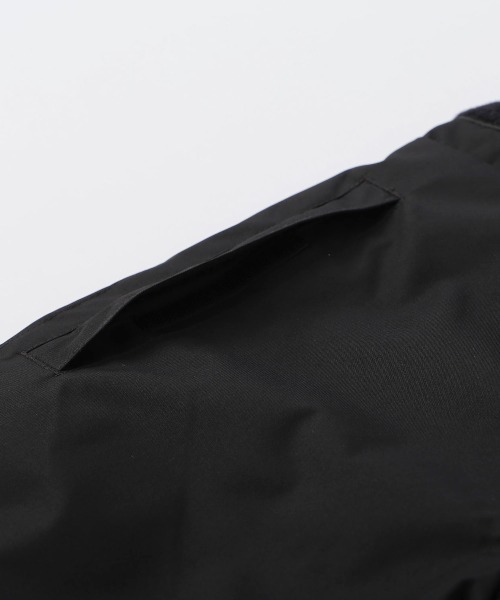 SEVEN2(セブンツー)の「【SEVEN2】キッズスノーパンツ サスペンダー付き スキー スノボー 雪遊び 防寒 撥水 通学(スポーツグッズ・キッズ・グレー/ベージュ/ネイビー/ブラック・170/160/150/140/130)」の12枚目の写真