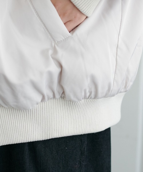 DISCOAT（ディスコート）の「【WEB限定】袖取り外しMA1（ミリタリージャケット・レディース・ブラック/アイボリー/カーキ・FREE）」の22枚目の写真