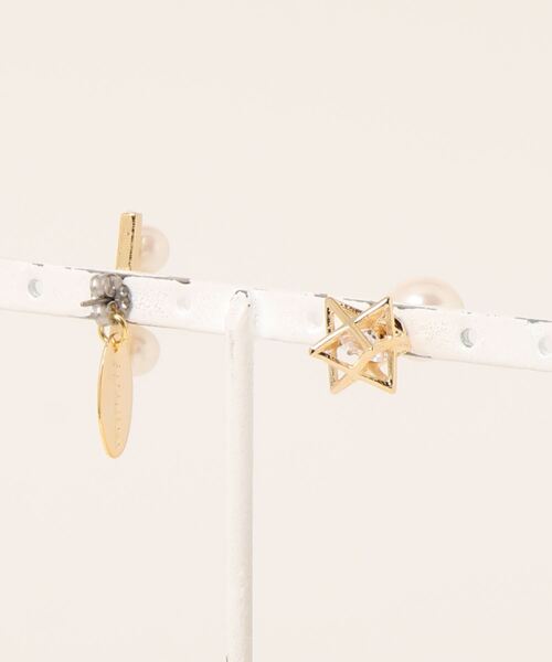 sea,ds mara（シーズマーラ）の「【Sea’ds mara】パールアシメピアス（ピアス（両耳用）・レディース・ゴールド/シルバー・FREE）」の3枚目の写真