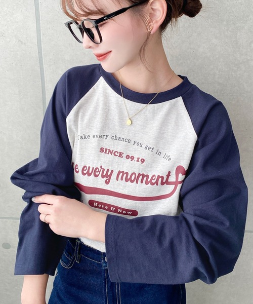 moment+（モーメントプラス）の「綿100％天竺.ラグランロゴプリントロンT（Tシャツ/カットソー・レディース・チャコールグレー/ネイビー/ピンク/オートミール・M/L）」の17枚目の写真