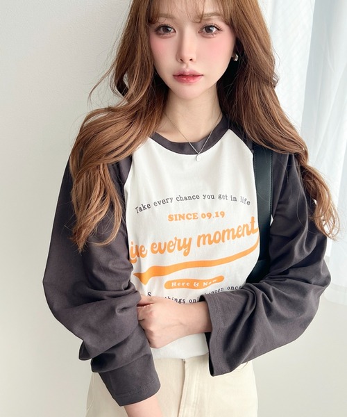 moment+（モーメントプラス）の「綿100％天竺.ラグランロゴプリントロンT（Tシャツ/カットソー・レディース・チャコールグレー/ネイビー/ピンク/オートミール・M/L）」の9枚目の写真