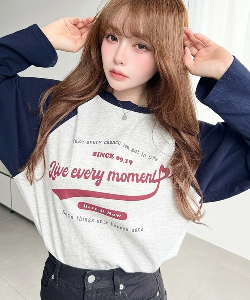 moment+(モーメントプラス)の「綿100%天竺.ラグランロゴプリントロンT(Tシャツ/カットソー・レディース・チャコールグレー/ネイビー/ピンク/オートミール・M/L)」の10枚目の写真