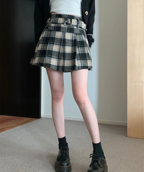 gossip！ロサンゼルス（ゴシップロサンゼルス）の「ベルト付き プリーツミニチェックスカート（スカート・レディース・ベージュ/レッド/ブラック・M/L/S）」の6枚目の写真
