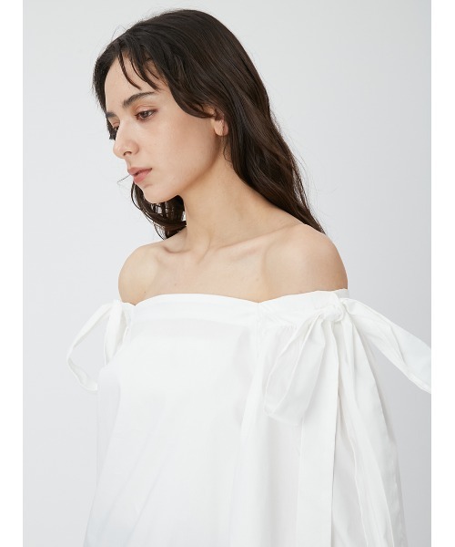 FRAY I.D（フレイアイディー）の「タックオフショルリボンブラウス（シャツ/ブラウス・レディース・ホワイト/ブラック/ストライプ・FREE）」の21枚目の写真