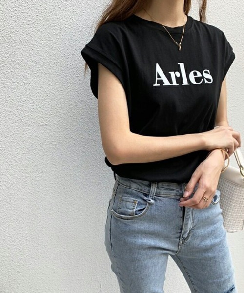 COCOMOMO(ココモモ)の「フレンチスリーブロゴTシャツ(Tシャツ/カットソー・レディース・ブラック/ホワイト/レッド・FREE)」の11枚目の写真
