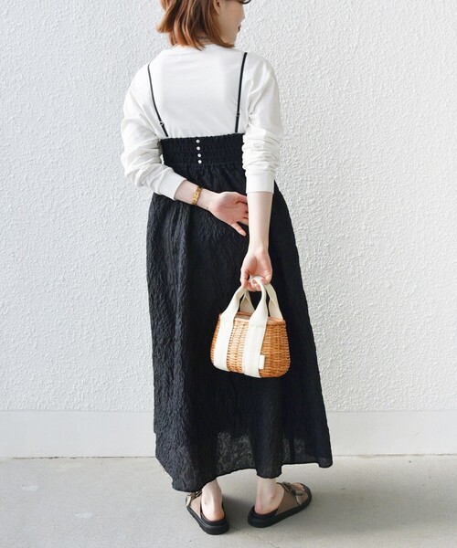 SHIPS(シップス)の「* 〈手洗い可能〉フラワー エンボス キャミ ワンピース 24SS ◇(ワンピース・レディース・オフホワイト/ブラック・ONE SIZE)」の10枚目の写真