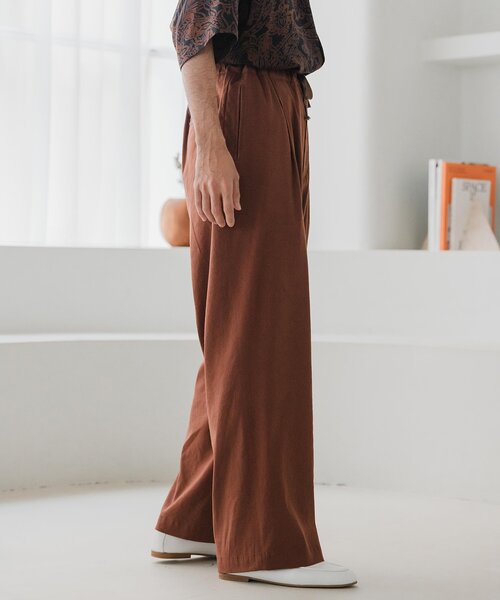 EDIFICE（エディフィス）の「リネン/ビスコース ポプリン ワイドイージーパンツ（スラックス・メンズ・ブラック/チャコールグレー/ブラウン/マスタード・MEDIUM/LARGE）」の6枚目の写真
