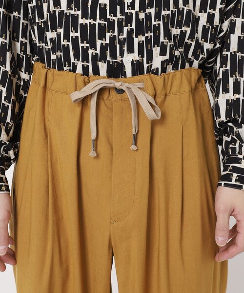 EDIFICE（エディフィス）の「リネン/ビスコース ポプリン ワイドイージーパンツ（スラックス・メンズ・ブラック/チャコールグレー/ブラウン/マスタード・MEDIUM/LARGE）」の18枚目の写真