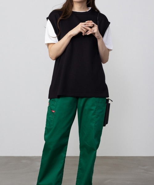 URBAN COLLECTION(アーバンコレクション)の「URBAN COLLECTION エアスムージー フェイクレイヤードベストTシャツ(Tシャツ/カットソー・レディース・チャコールグレー/ブラック/ベージュ・フリー)」の4枚目の写真