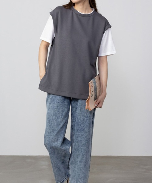URBAN COLLECTION(アーバンコレクション)の「URBAN COLLECTION エアスムージー フェイクレイヤードベストTシャツ(Tシャツ/カットソー・レディース・チャコールグレー/ブラック/ベージュ・フリー)」の5枚目の写真