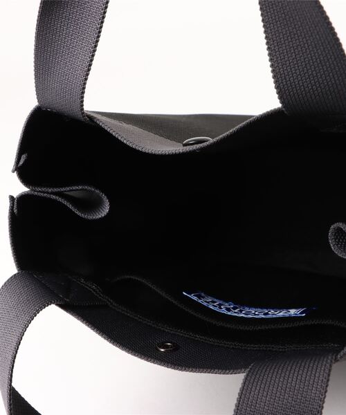 ROOTOTE(ルートート)の「ルートート / 洗えるニットミニトート SN.スクエア.ルフル-A(トートバッグ・レディース・ベージュ/ブラック/セージグリーン・FREE)」の12枚目の写真