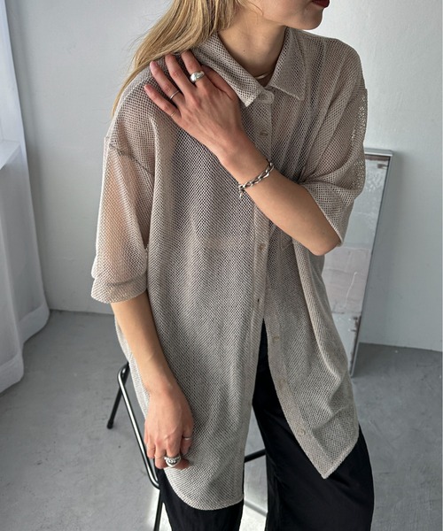 feepur（フェピュール）の「レギュラーカラーメッシュシャツ（シャツ/ブラウス・レディース・ベージュ/ブラック・MEDIUM）」の22枚目の写真