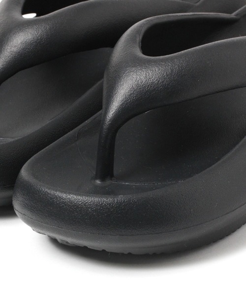 LAKOLE（ラコレ）の「ボリュームEVAトングサンダル / 106291（サンダル・レディース・ブラック/ベージュ・SMALL/MEDIUM/LARGE）」の8枚目の写真