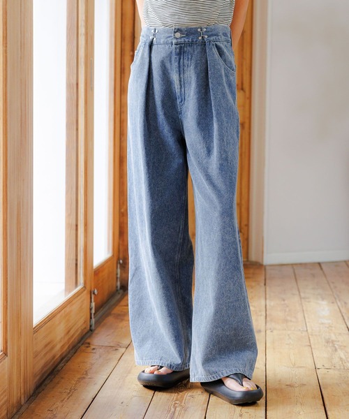 LAKOLE（ラコレ）の「ボリュームEVAトングサンダル / 106291（サンダル・レディース・ブラック/ベージュ・SMALL/MEDIUM/LARGE）」の21枚目の写真