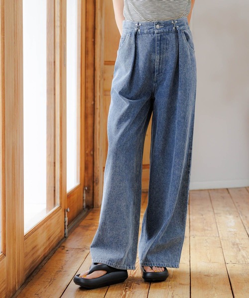 LAKOLE（ラコレ）の「ボリュームEVAトングサンダル / 106291（サンダル・レディース・ブラック/ベージュ・SMALL/MEDIUM/LARGE）」の14枚目の写真