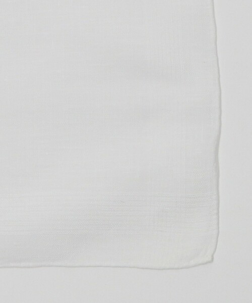 green label relaxing(グリーンレーベルリラクシング)の「リネン コットン ポケットチーフ(ポケットチーフ・メンズ・ホワイト・FREE)」の3枚目の写真