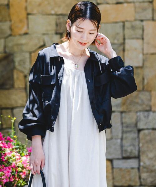 F by ROSSO(エフバイロッソ)の「F by ROSSO UVCUT撥水クロップドシャツ(シャツ/ブラウス・レディース・ブラック/ホワイト/イエロー・FREE)」の3枚目の写真