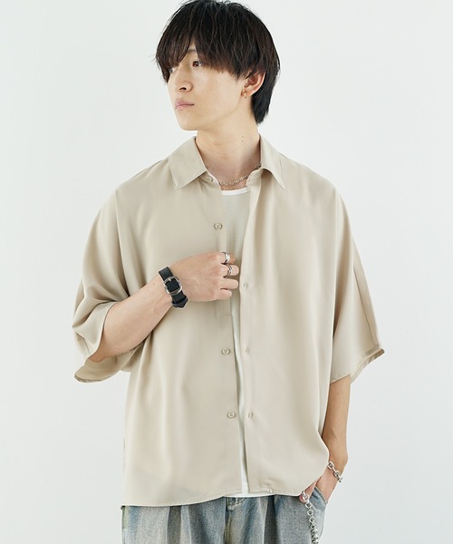 MinoriTY(マイノリティ)の「【MinoriTY】さらさらとろみ素材ドルマンシルエット半袖シャツ ビッグシャツ ビッグシルエット オーバーサイズ ルーズフィット メンズ 秋服 夏服(シャツ/ブラウス・メンズ・ブルー/アイボリー/ベージュ/ブラック/カーキ/ブラック系1/ベージュ系1/ホワイト系1・M/L/S)」の14枚目の写真