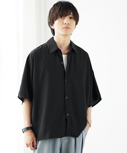 MinoriTY(マイノリティ)の「【MinoriTY】さらさらとろみ素材ドルマンシルエット半袖シャツ ビッグシャツ ビッグシルエット オーバーサイズ ルーズフィット メンズ 秋服 夏服(シャツ/ブラウス・メンズ・ブルー/アイボリー/ベージュ/ブラック/カーキ/ブラック系1/ベージュ系1/ホワイト系1・M/L/S)」の22枚目の写真