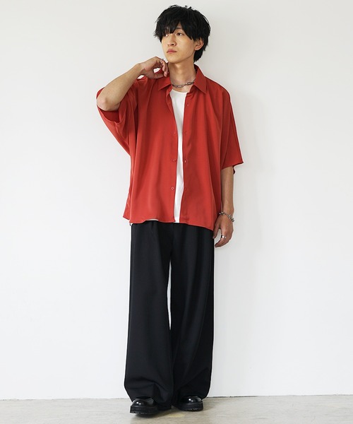 MinoriTY(マイノリティ)の「【MinoriTY】さらさらとろみ素材ドルマンシルエット半袖シャツ ビッグシャツ ビッグシルエット オーバーサイズ ルーズフィット メンズ 秋服 夏服(シャツ/ブラウス・メンズ・ブルー/アイボリー/ベージュ/ブラック/カーキ/ブラック系1/ベージュ系1/ホワイト系1・M/L/S)」の18枚目の写真