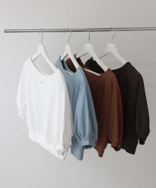 archives(アルシーヴ)の「ピグメントオフショルTシャツ(Tシャツ/カットソー・レディース・チャコールグレー/オフホワイト/ブラウン/ブルー・MEDIUM)」の3枚目の写真