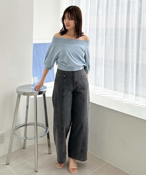 archives(アルシーヴ)の「ピグメントオフショルTシャツ(Tシャツ/カットソー・レディース・チャコールグレー/オフホワイト/ブラウン/ブルー・MEDIUM)」の16枚目の写真