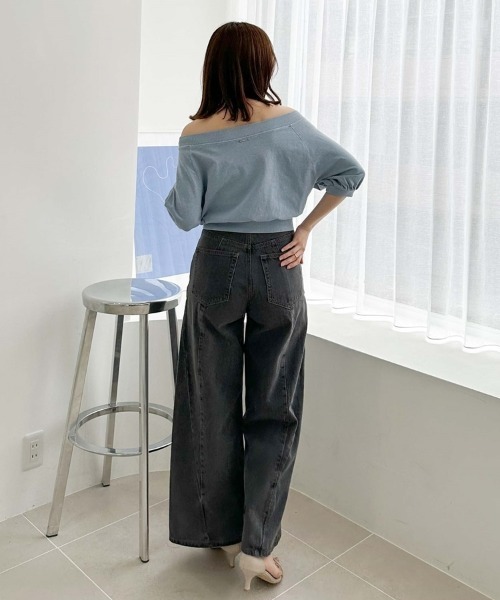 archives(アルシーヴ)の「ピグメントオフショルTシャツ(Tシャツ/カットソー・レディース・チャコールグレー/オフホワイト/ブラウン/ブルー・MEDIUM)」の18枚目の写真