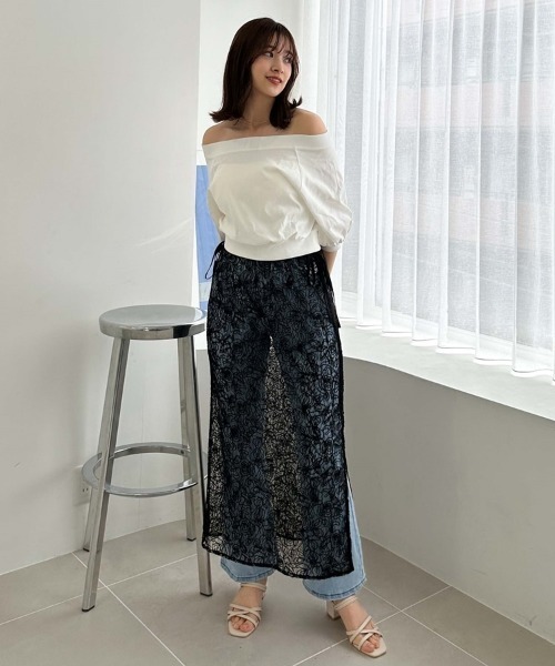 archives(アルシーヴ)の「ピグメントオフショルTシャツ(Tシャツ/カットソー・レディース・チャコールグレー/オフホワイト/ブラウン/ブルー・MEDIUM)」の8枚目の写真