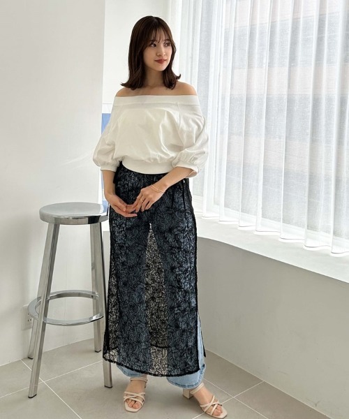 archives(アルシーヴ)の「ピグメントオフショルTシャツ(Tシャツ/カットソー・レディース・チャコールグレー/オフホワイト/ブラウン/ブルー・MEDIUM)」の9枚目の写真