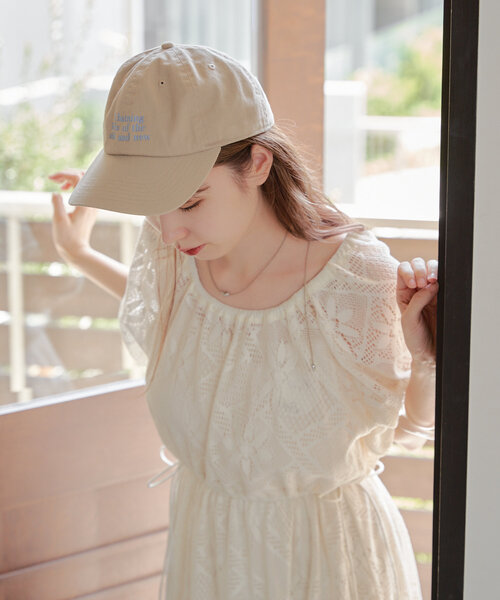 Kastane（カスタネ）の「ロゴキャップ（キャップ・レディース・ブラック/ライトベージュ/レッド/ネイビー・FREE）」の14枚目の写真