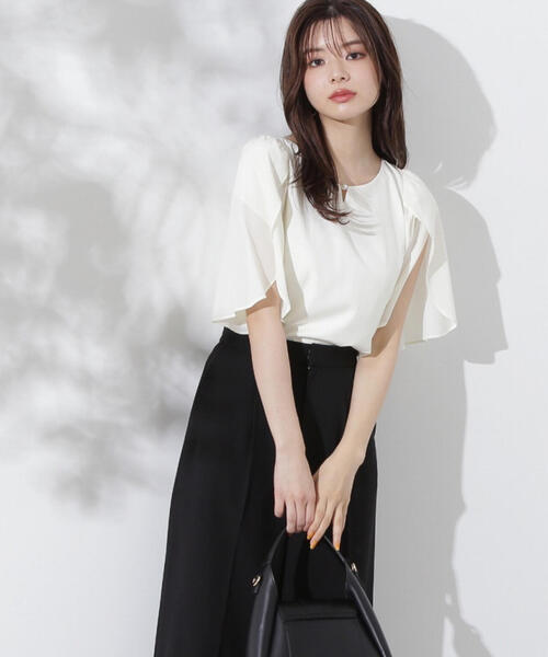 PROPORTION BODY DRESSING(プロポーションボディドレッシング)の「ポイントパールフレアスリーブブラウス / 1214210700(シャツ/ブラウス・レディース・ピンク/ホワイト系その他/ブラック・SMALL/MEDIUM)」の2枚目の写真