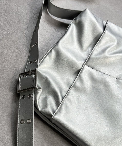 CPCM（シーピーシーエム）の「ダブルベルトPUショルダー（ショルダーバッグ・レディース・ブラウン/シルバー/ブラック・FREE）」の14枚目の写真