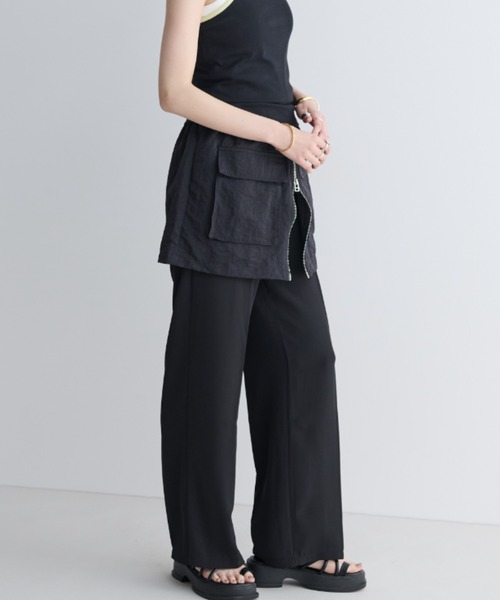 MERLOT（メルロー）の「ナイロンマルチwayダブルジップビスチェ/スカート（スカート・レディース・ブラック/カーキ・FREE）」の2枚目の写真