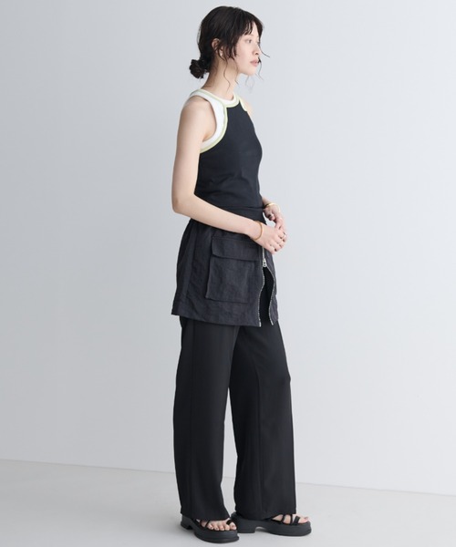 MERLOT（メルロー）の「ナイロンマルチwayダブルジップビスチェ/スカート（スカート・レディース・ブラック/カーキ・FREE）」の4枚目の写真