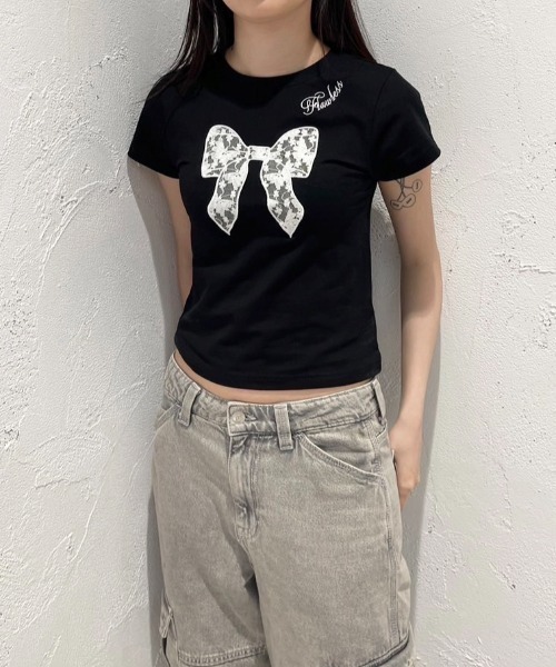 FCMM(エフシーエムエム)の「【日本限定】LACE RIBBON CROP TEE/レースリボンクロップT(Tシャツ/カットソー・レディース・ホワイト/ブラック/グレー・MEDIUM/SMALL)」の3枚目の写真