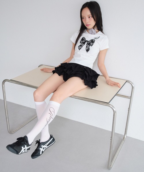 FCMM(エフシーエムエム)の「【日本限定】LACE RIBBON CROP TEE/レースリボンクロップT(Tシャツ/カットソー・レディース・ホワイト/ブラック/グレー・MEDIUM/SMALL)」の7枚目の写真