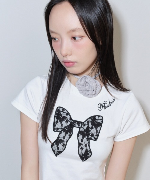 FCMM(エフシーエムエム)の「【日本限定】LACE RIBBON CROP TEE/レースリボンクロップT(Tシャツ/カットソー・レディース・ホワイト/ブラック/グレー・MEDIUM/SMALL)」の9枚目の写真