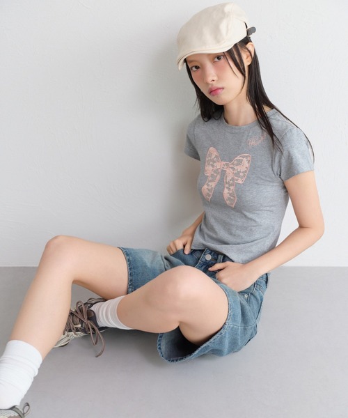 FCMM(エフシーエムエム)の「【日本限定】LACE RIBBON CROP TEE/レースリボンクロップT(Tシャツ/カットソー・レディース・ホワイト/ブラック/グレー・MEDIUM/SMALL)」の14枚目の写真