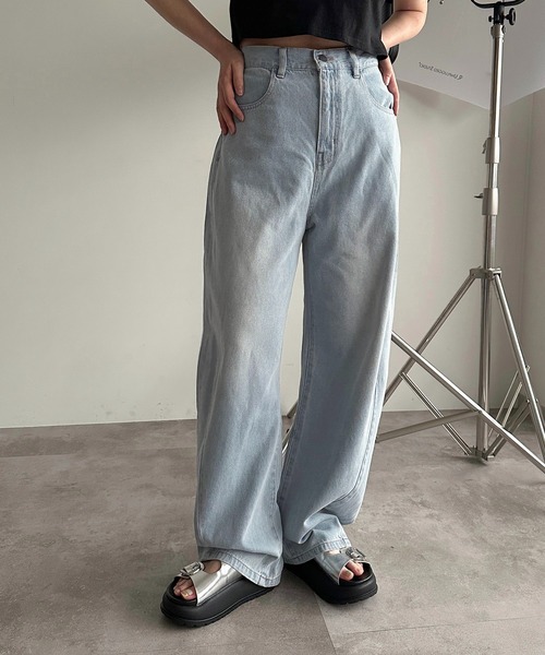 apres jour mignon(アプレジュールミニョン)の「カーブデニム【ZOZOTOWN限定アイテム】(デニムパンツ・レディース・ブルー/ブラック/ブルー系その他・X-LARGE/SMALL/MEDIUM/LARGE)」の3枚目の写真