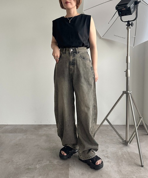 apres jour mignon(アプレジュールミニョン)の「カーブデニム【ZOZOTOWN限定アイテム】(デニムパンツ・レディース・ブルー/ブラック/ブルー系その他・X-LARGE/SMALL/MEDIUM/LARGE)」の6枚目の写真