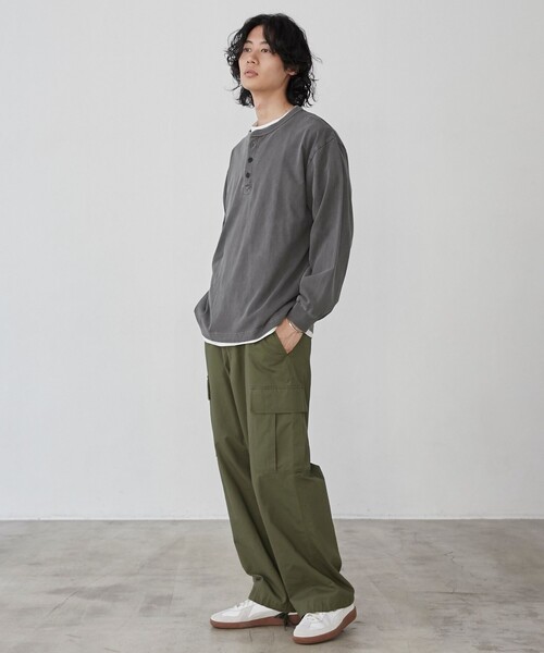 coen(コーエン)の「ピグメントヘンリーネックロングTシャツ(Tシャツ/カットソー・メンズ・ダークグレー/ナチュラル・M/L/XL)」の6枚目の写真