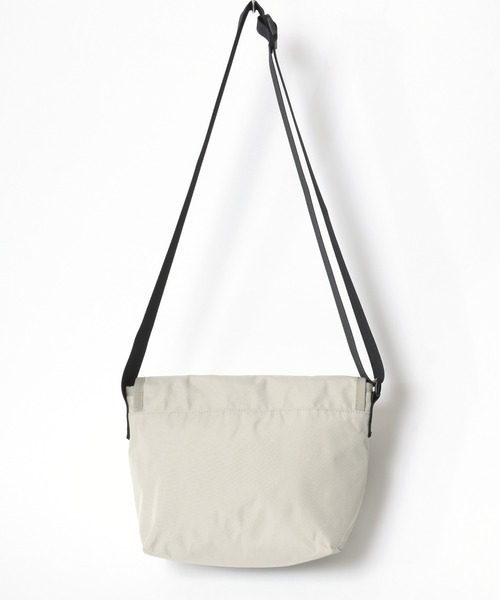 Lee(リー)の「Lee/リー ロゴ ワンポイント刺繍 撥水 フラップ ショルダーバッグ/レディース メンズ(ショルダーバッグ・レディース・グレー/ブラック/カーキ/ベージュ・FREE)」の11枚目の写真