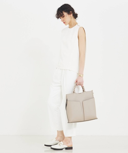 LOWELL things（ロウェル　シングス）の「Twiste/ダブルポケット2WAYトート L（トートバッグ・レディース・グレイッシュベージュ/ブラック/ベージュ/アイボリー・フリー）」の9枚目の写真