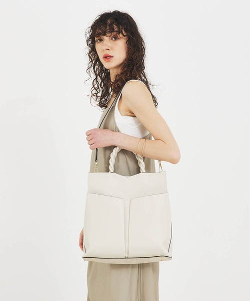 LOWELL things（ロウェル　シングス）の「Twiste/ダブルポケット2WAYトート L（トートバッグ・レディース・グレイッシュベージュ/ブラック/ベージュ/アイボリー・フリー）」の11枚目の写真