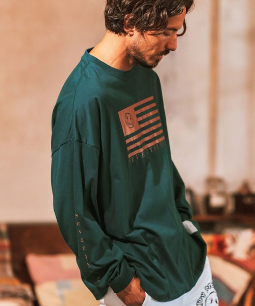 seventy seven（セブンティセブン）の「mlt4831- middle onz over size L-S t-shirts (flag) カットソー（Tシャツ/カットソー・メンズ・ブラック/グリーン系その他/ホワイト・S/M/L/XL）」の4枚目の写真